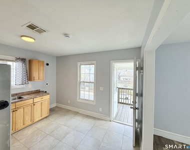 31 Beecher Avenue - Photo Thumbnail 8