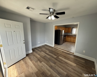 31 Beecher Avenue - Photo Thumbnail 2