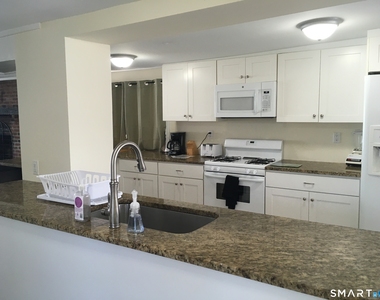 989 Fairfield Beach Road - Photo Thumbnail 4