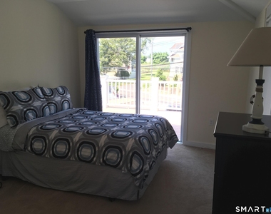 989 Fairfield Beach Road - Photo Thumbnail 18