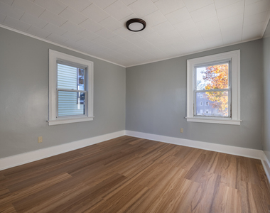 216 Howard Avenue - Photo Thumbnail 12