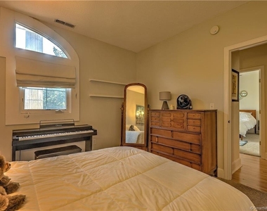 500 Prospect Street - Photo Thumbnail 29