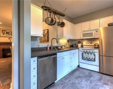 500 Prospect Street - Photo Thumbnail 20