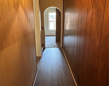 208 W Elizabeth St. - Photo Thumbnail 20