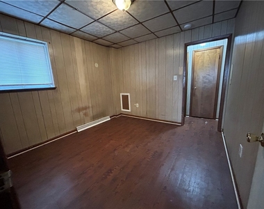 618 Broadway Ave - Photo Thumbnail 3