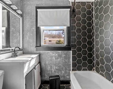 813 Bower Hill Rd - Photo Thumbnail 7