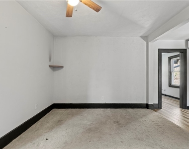 813 Bower Hill Rd - Photo Thumbnail 8