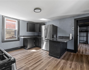 813 Bower Hill Rd - Photo Thumbnail 3