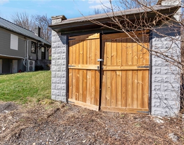 813 Bower Hill Rd - Photo Thumbnail 4