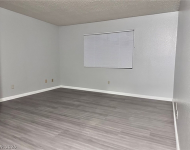 8413 Dunphy Court - Photo Thumbnail 4