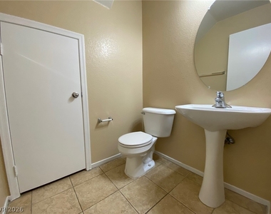 5828 Fern Gully Way - Photo Thumbnail 6