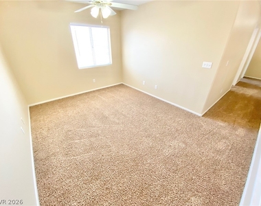 5828 Fern Gully Way - Photo Thumbnail 9
