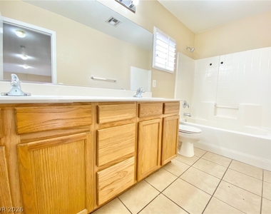 5828 Fern Gully Way - Photo Thumbnail 20