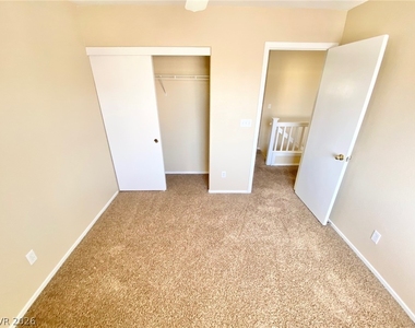 5828 Fern Gully Way - Photo Thumbnail 17