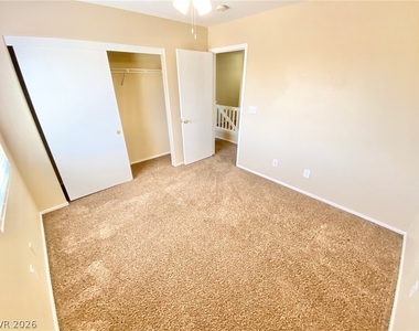 5828 Fern Gully Way - Photo Thumbnail 13