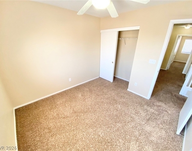 5828 Fern Gully Way - Photo Thumbnail 16