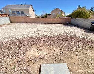 5828 Fern Gully Way - Photo Thumbnail 31