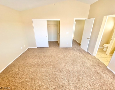 5828 Fern Gully Way - Photo Thumbnail 23