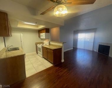4200 S Valley View Boulevard - Photo Thumbnail 8
