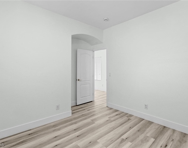 5568 Jelsma Avenue - Photo Thumbnail 23