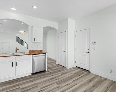 5568 Jelsma Avenue - Photo Thumbnail 15