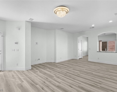 5568 Jelsma Avenue - Photo Thumbnail 11