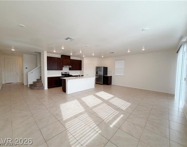 6983 Cottage Vista Avenue - Photo Thumbnail 8