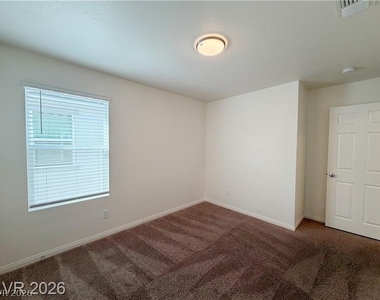 6983 Cottage Vista Avenue - Photo Thumbnail 19