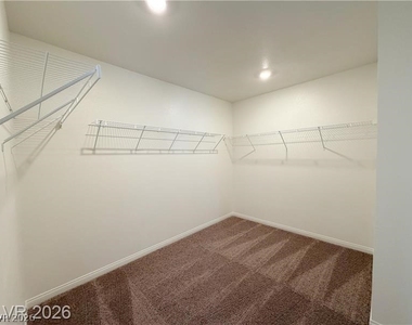 6983 Cottage Vista Avenue - Photo Thumbnail 16