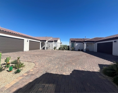 1533 Franklin Lane - Photo Thumbnail 1