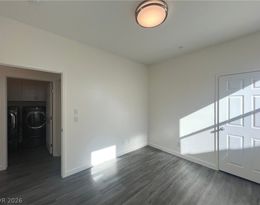 1533 Franklin Lane - Photo Thumbnail 50