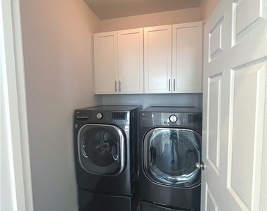 1533 Franklin Lane - Photo Thumbnail 60