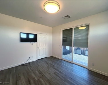 1533 Franklin Lane - Photo Thumbnail 27