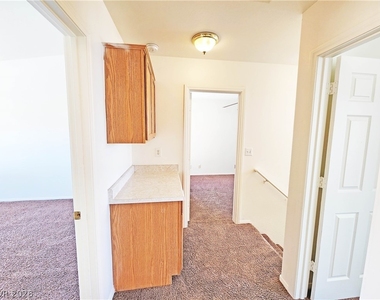 1080 S Karen Court - Photo Thumbnail 16