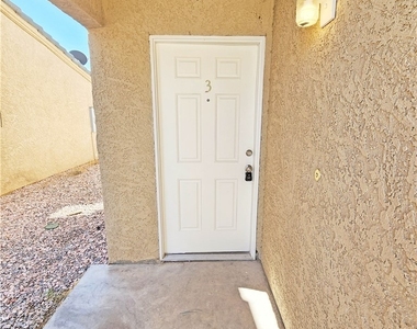 1080 S Karen Court - Photo Thumbnail 3