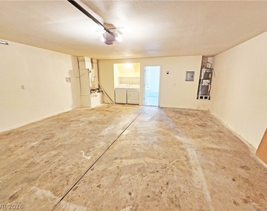 1080 S Karen Court - Photo Thumbnail 13