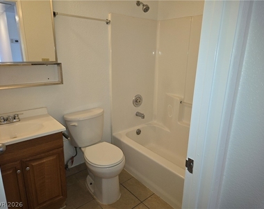 805 Utah Street - Photo Thumbnail 9