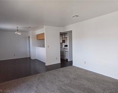 805 Utah Street - Photo Thumbnail 7
