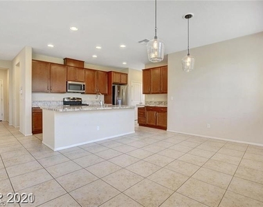 6629 Dome Rock Street - Photo Thumbnail 7