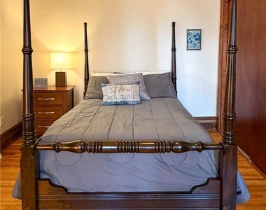 1015 White Place - Photo Thumbnail 12