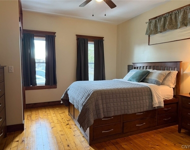1015 White Place - Photo Thumbnail 15