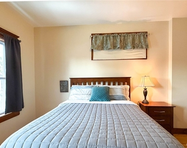 1015 White Place - Photo Thumbnail 16