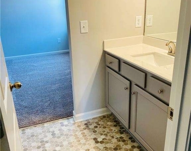 3070 Andover Trail - Photo Thumbnail 28