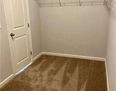 3070 Andover Trail - Photo Thumbnail 6