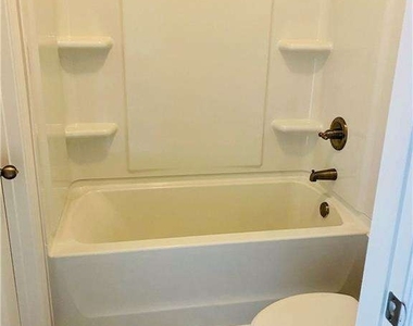3070 Andover Trail - Photo Thumbnail 27