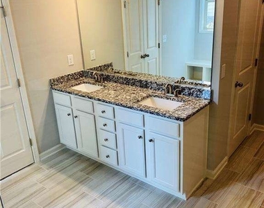 3070 Andover Trail - Photo Thumbnail 18