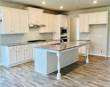 3070 Andover Trail - Photo Thumbnail 3