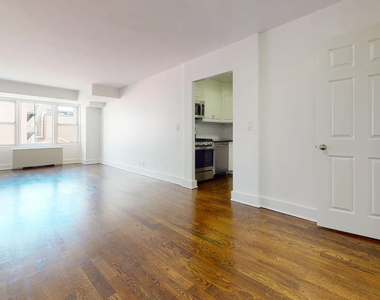 East 63rd Street - Photo Thumbnail 2