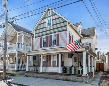 110 Mount Tabor Way - Photo Thumbnail 2