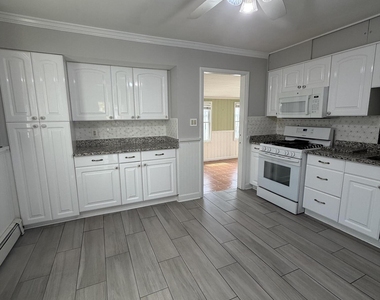 3104 Sunset Avenue - Photo Thumbnail 5